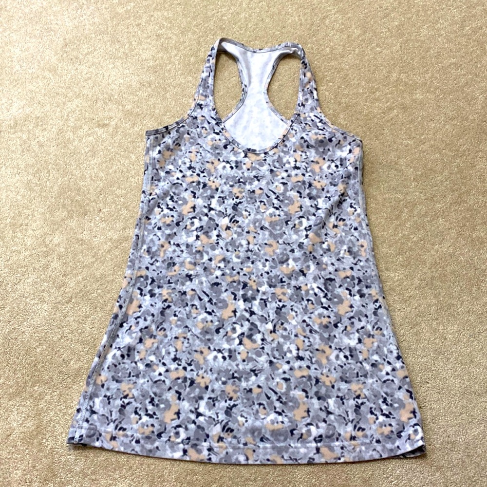 Lululemon tank top